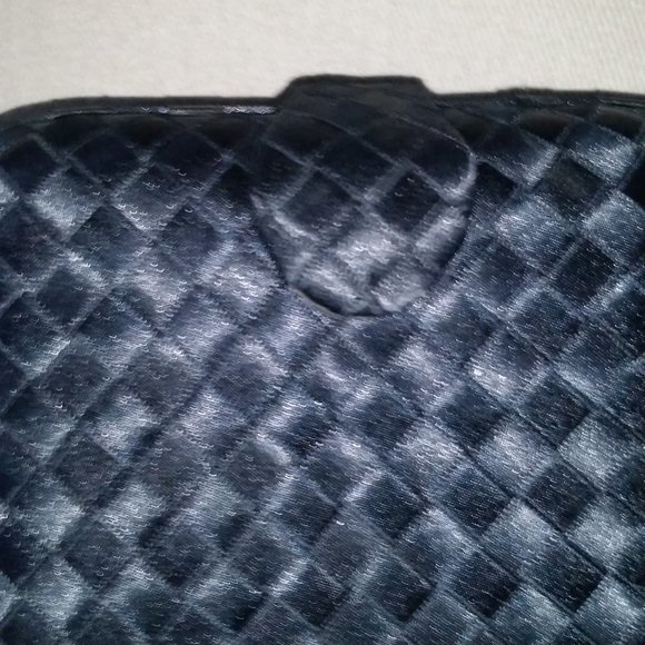 Vintage La Regale black satin woven hard case mini/evening bag EUC - Picture 3 of 5